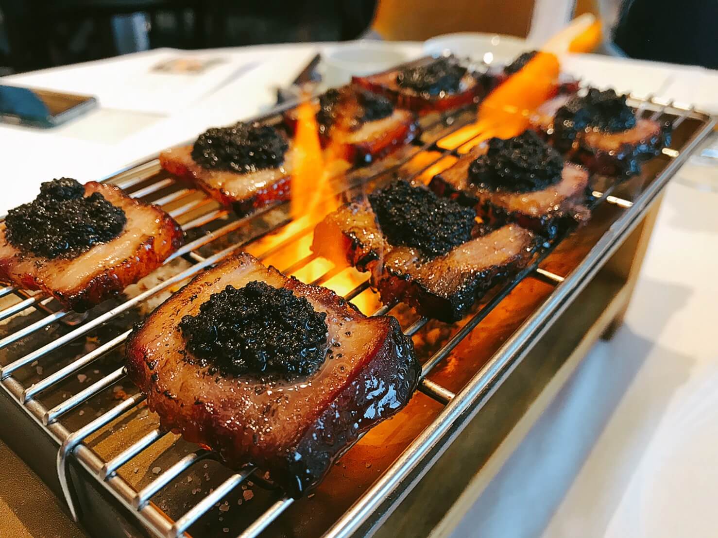 八月花 東涌のモールにオープン 香港ポスト