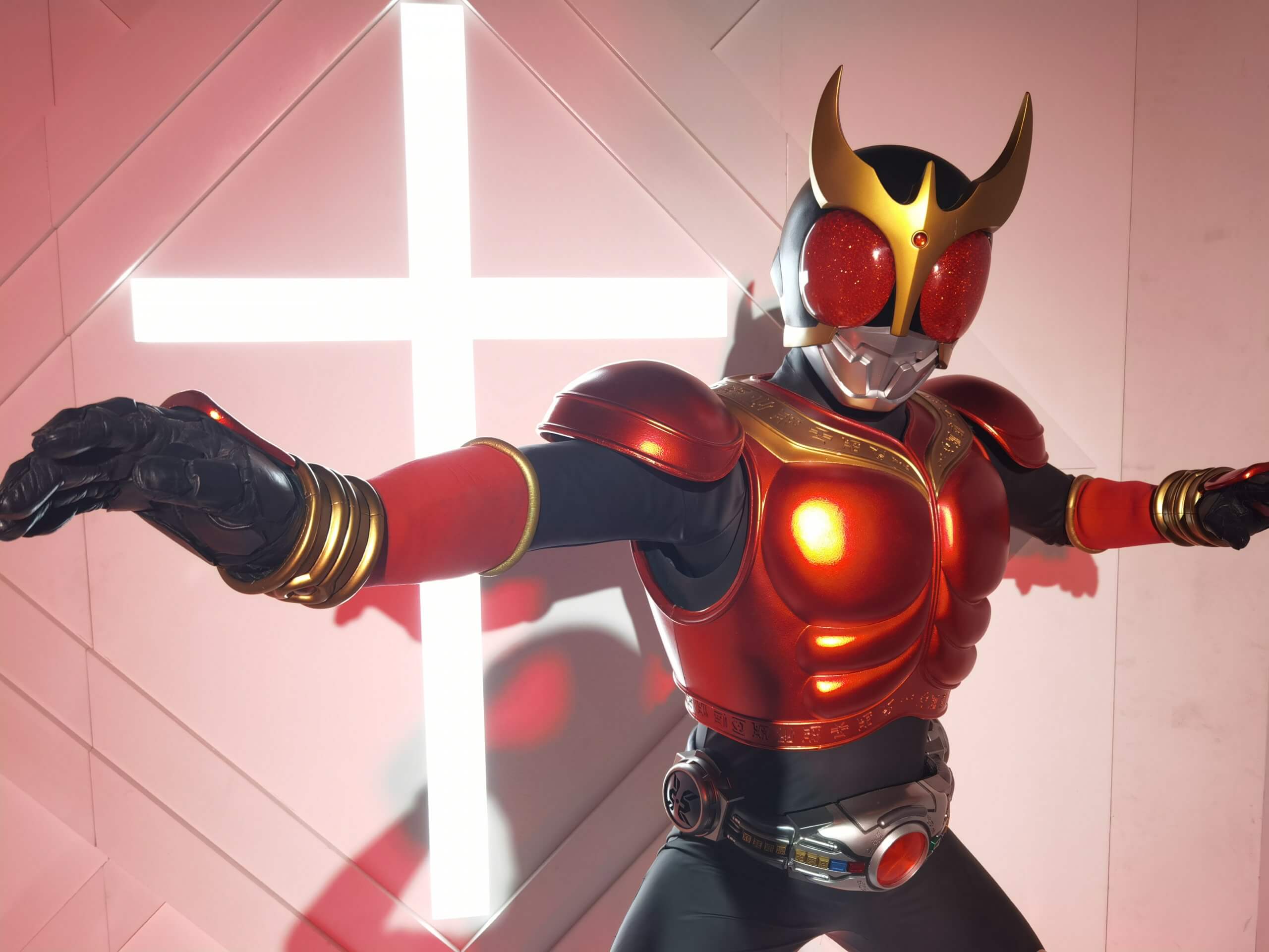 仮面ライダークウガ25周年記念展｜香港ポスト